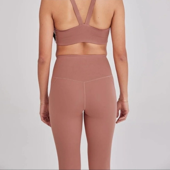 Girlfriend Collective Compressive High-Rise Leggings 28" in Rosebud Pink Medium - Picture 2 of 16
